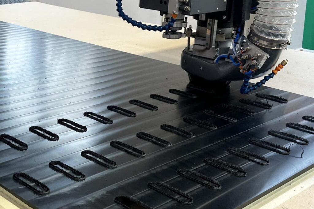 CNC frézování PE500